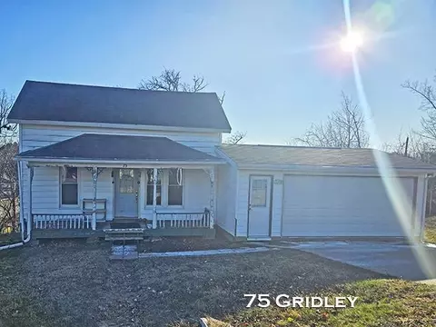 75 E Gridley Ave, Platteville, WI 53818