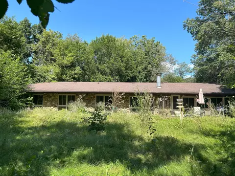 5913 Lincoln Rd, Oregon, WI 53575