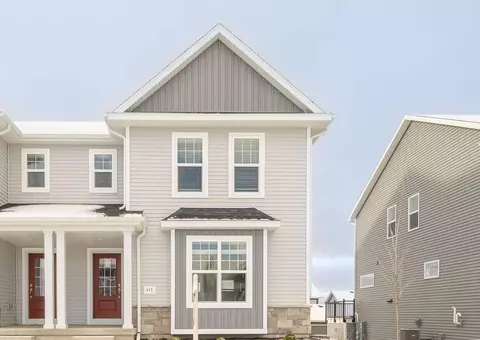 412 Crusader Pt, Waunakee, WI 53597