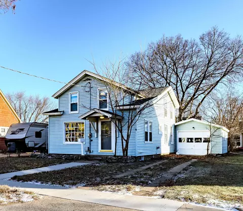 606 E 2nd Ave, Brodhead, WI 53520