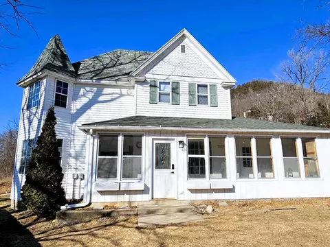 s6698 Washington Street, De Soto, WI 54624