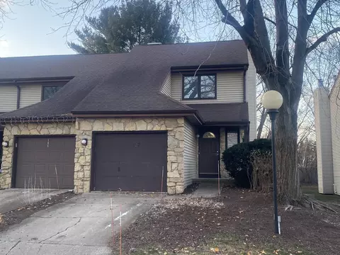 107 Williamsburg Way Ct #107, Fitchburg, WI 53719