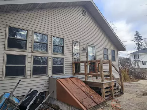 205 W Water St, Princeton, WI 54968