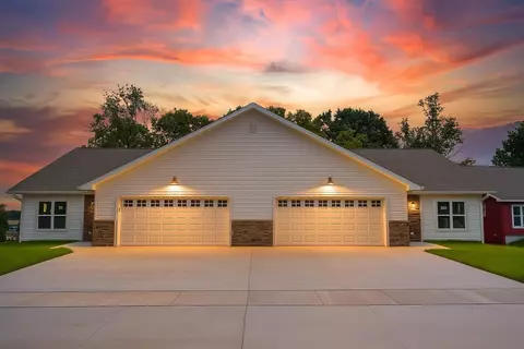 1062 Armida Ct, Reedsburg, WI 53959