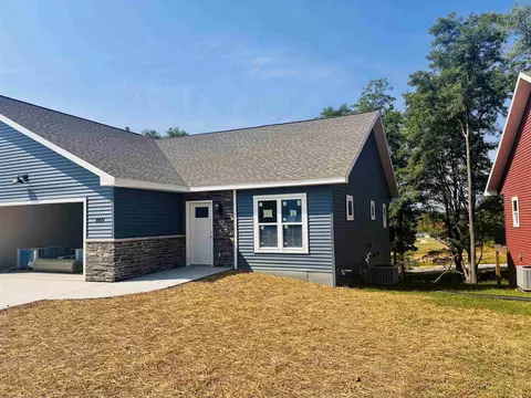 1059 Armida Ct, Reedsburg, WI 53959