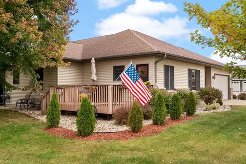 2000 Sandhill Dr, Prairie Du Sac, WI 53578