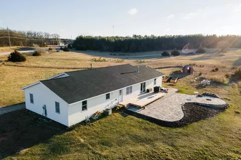 567 Highway 82, Oxford, WI 53952