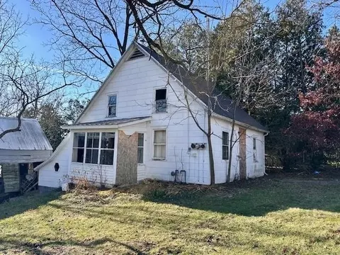 845 Union St, Platteville, WI 53818
