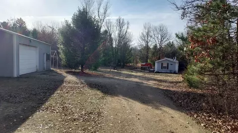 w8411 Elk Avenue, Oxford, WI 53952