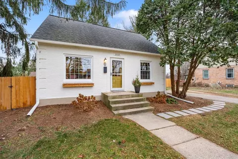 3505 Lucia Crst, Madison, WI 53705