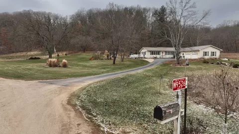 w9526 Jones Road, New Lisbon, WI 53950