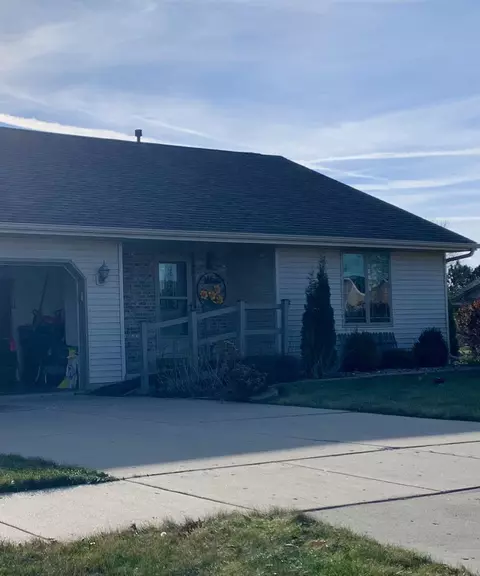 2100 Purple Aster Ln #1, Janesville, WI 53545
