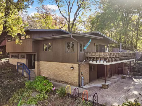 1137 Minocqua Cres, Madison, WI 53705