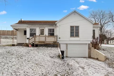 210 E Goodness St, Shullsburg, WI 53586