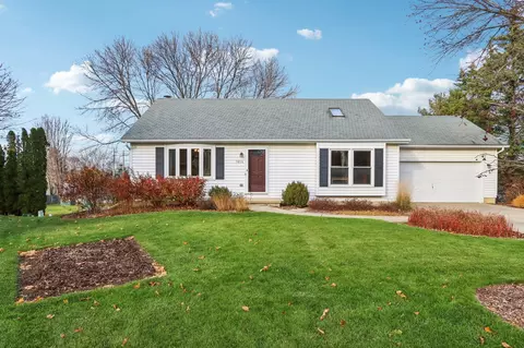 5816 Chesapeake Cir, Fitchburg, WI 53719