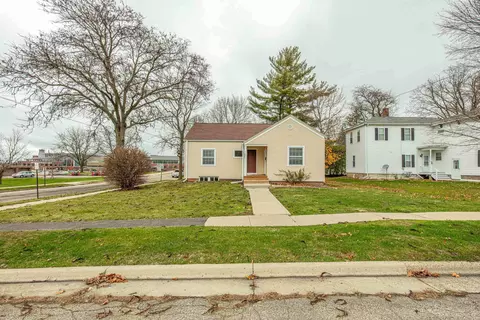 2201 6th St, Monroe, WI 53566