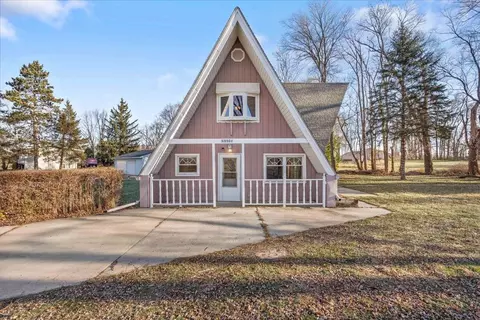 n8906 Madison Street, Belleville, WI 53508