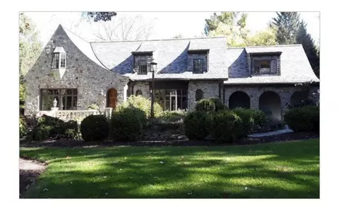 6228 S Highlands Ave, Madison, WI 53705