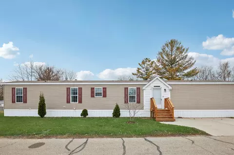 897 E Lake St #118, Lake Mills, WI 53551