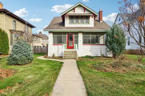 418 W James St, Columbus, WI 53925