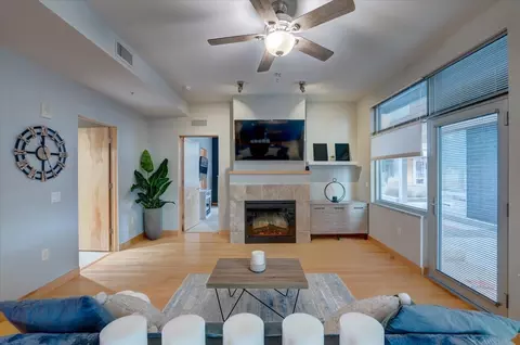 309 W Washington Ave #216, Madison, WI 53703