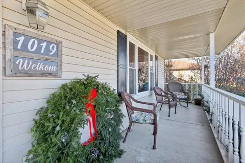 1019 Pasadena Pkwy, Waunakee, WI 53597