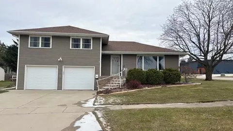 117 S West St, Waupun, WI 53963