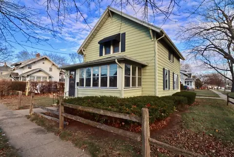 403 Moore St, Beloit, WI 53511