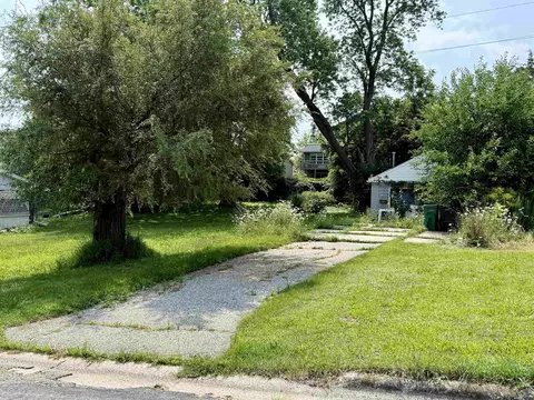 315 South Ave, Edgerton, WI 53534