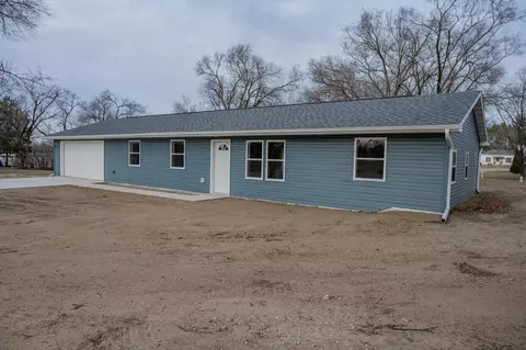120 Tara Dr, Tomah, WI 54660