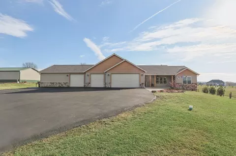 197 Main St, Sullivan, WI 53178