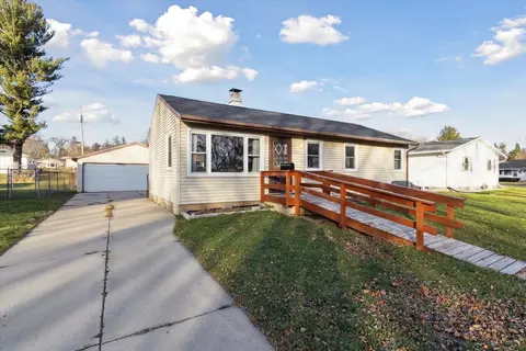 2008 Purvis Ave, Janesville, WI 53548