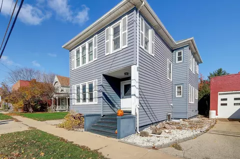 116-118 W Main St, Marshall, WI 53559