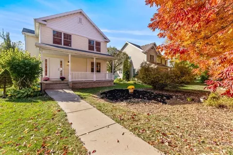 1261 Gas Light Dr, Sun Prairie, WI 53590