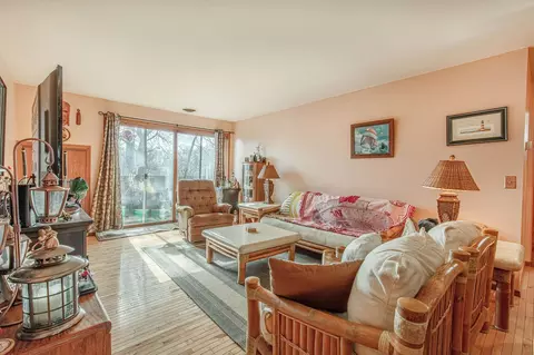 830 S Gammon Rd #1, Madison, WI 53719