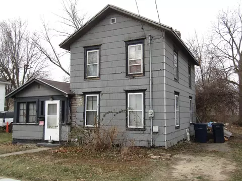 606 Cherry St, Janesville, WI 53548