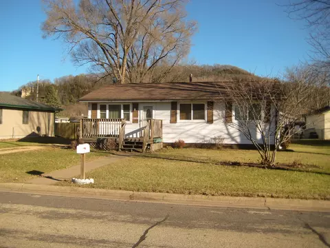 316 S Buchanan St, Prairie Du Chien, WI 53821