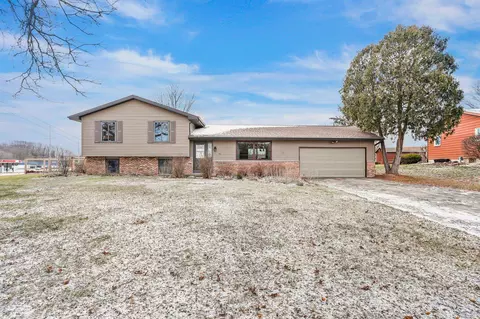 101 Minnetonka Way, Waterloo, WI 53594
