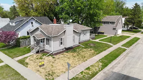 1320 Stoughton Ave, Tomah, WI 54660