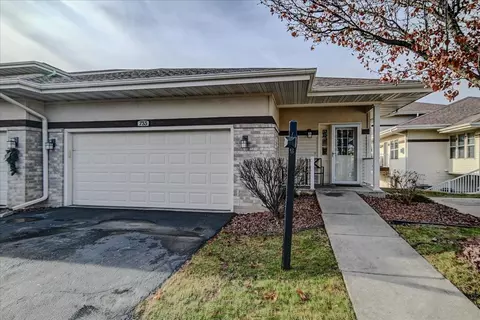 733 Clardell Dr, Sun Prairie, WI 53590