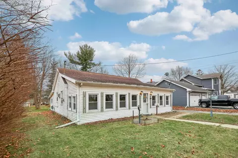 804 12th St, Brodhead, WI 53520