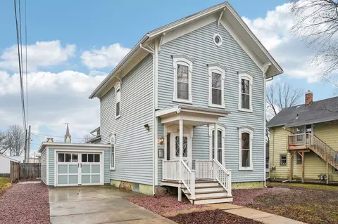 20 S 1st St, Evansville, WI 53536