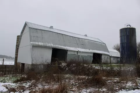 s8790 Swiss Valley Road, Prairie Du Sac, WI 53578