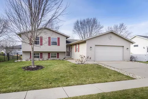 315 Sugar Ave, Belleville, WI 53508