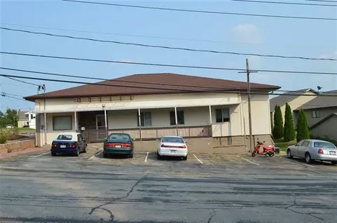 615 S Chestnut St, Platteville, WI 53818
