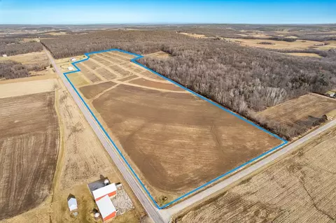 36 52a County Road D, Rock Springs, WI 53961