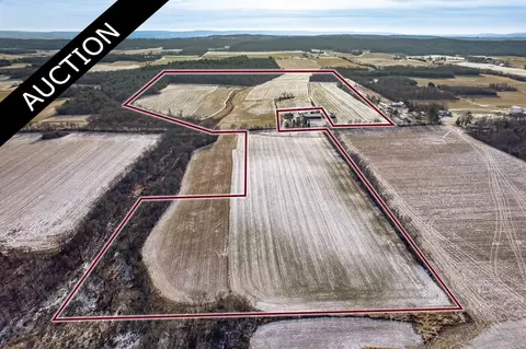 e9407 North Reedsburg Road, Reedsburg, WI 53959