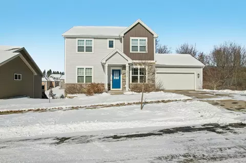 9512 Lost Pine Trl, Verona, WI 53593