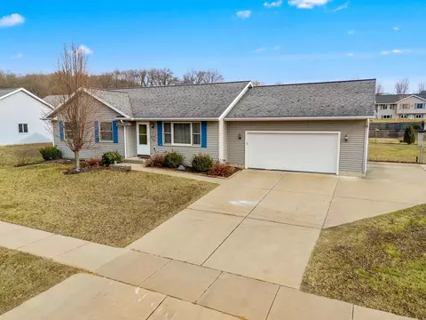 2230 Doris Rd, Reedsburg, WI 53959
