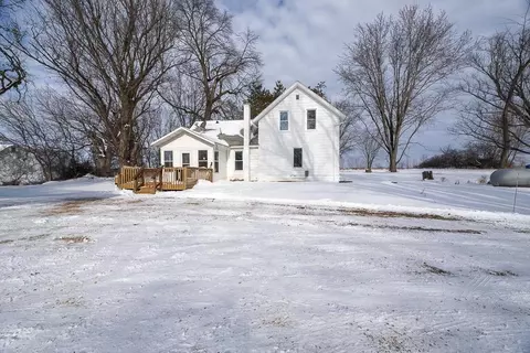 w8297 Wisconsin 33, Portage, WI 53901